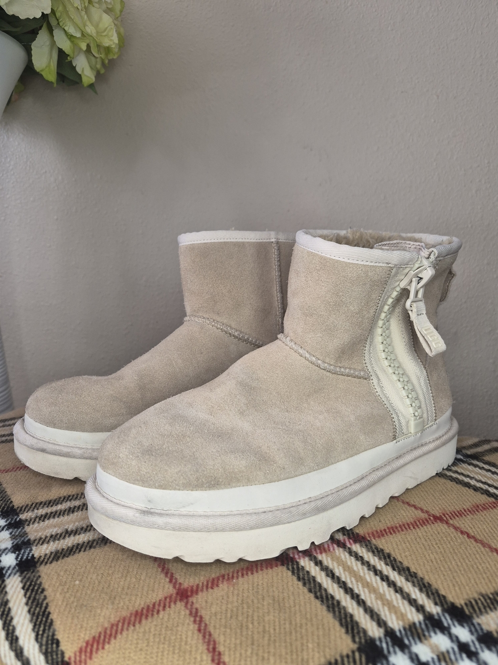 UGG Women's Short Suede Ankle Boots in Light Beige
